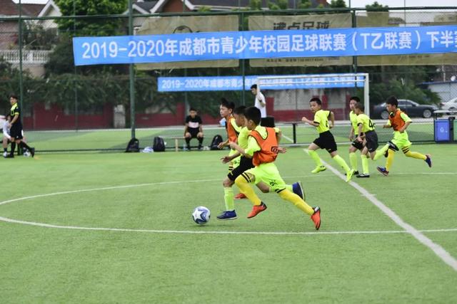 替补爆发助力，中国U18大胜菲律宾挺进亚洲杯四强
